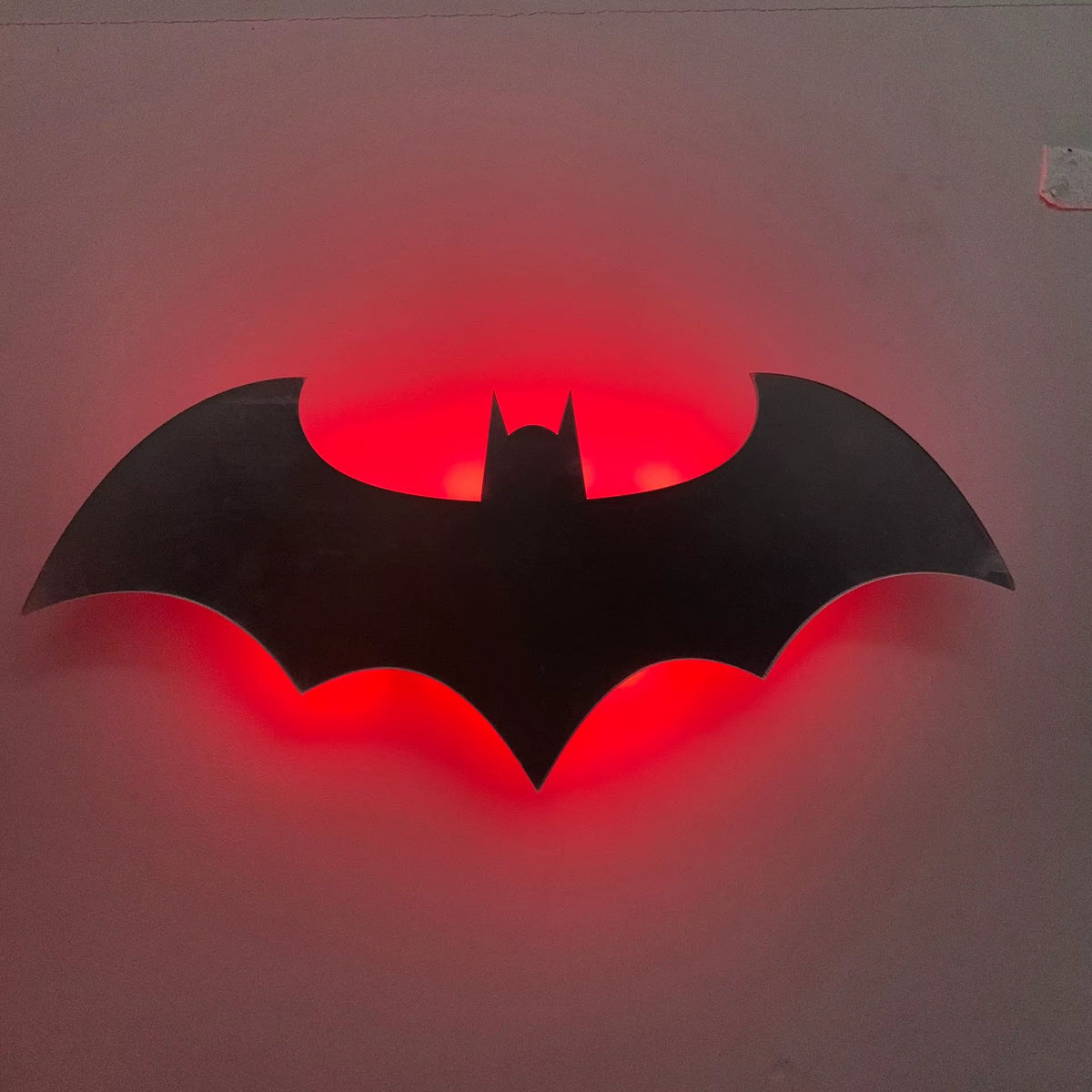 Creative Wooden Bat Wall Lamp — LED Ambient Art, Remote Control